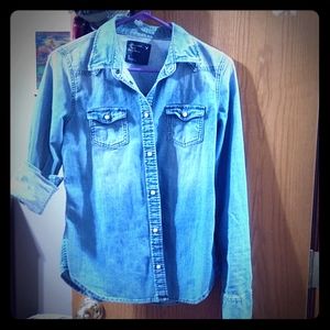 Size 8 American eagle thicker pearl snap button up